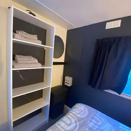 Mobil-home Dans Un Calme Et Familial Chez Cesar 홀리데이파크