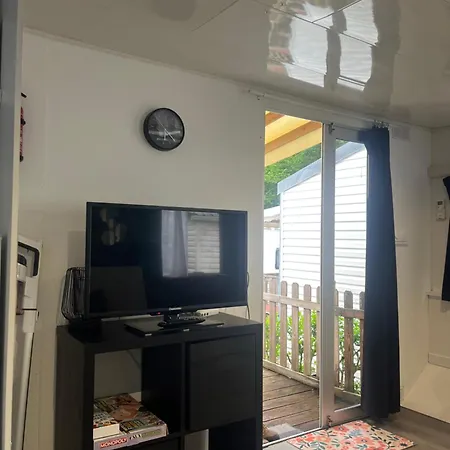 Mobil-home Dans Un Calme Et Familial Chez Cesar